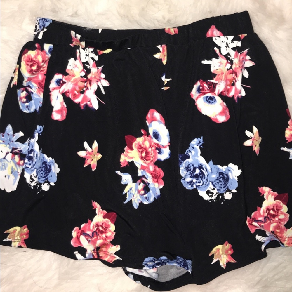 EXPRESS Floral Shorts